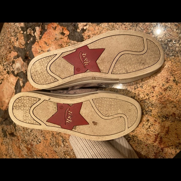 Ash slip on skate shoe - Picture 3 of 3